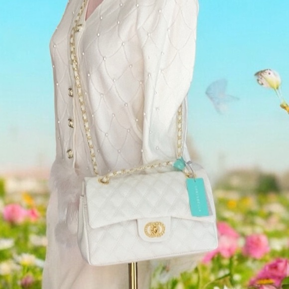 Chrisbella NWT White Quilted Leather Gold Women's Crossbody Bag Double Flap - Picture 3 of 9